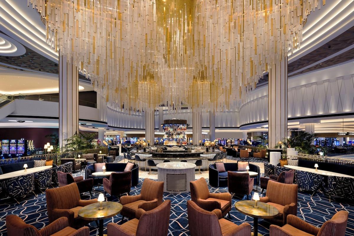 Fontainebleau Las Vegas: Chic and Elegance